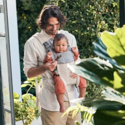 Babybjorn Harmony Baby Carrier -Tiny Baby Essentials Store 088088 baby carrier harmony cream 3d mesh lifestyle babybjorn 011