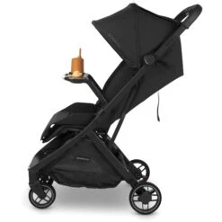 UPPAbaby Minu V3 Snack Tray 7 UPPAbaby Minu V3 Snack Tray -Tiny Baby Essentials Store 0901 MST on0803 MIN Side InUse 1675x2000 1478e37