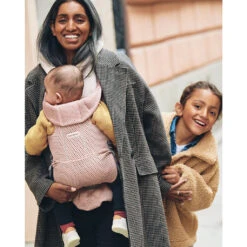 Babybjorn Free Baby Carrier 37 Babybjorn Free Baby Carrier -Tiny Baby Essentials Store 099003 baby carrier free dusty pink 3d mesh lifestyle babybjorn 151