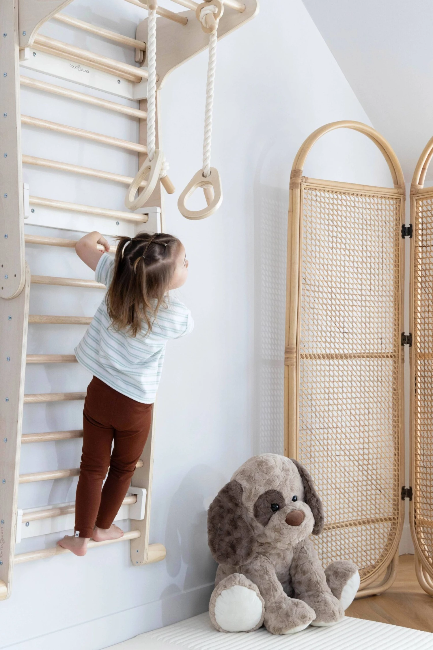 Montessori 2-in-1 Triangle & Wall Climber 8 Montessori 2-in-1 Triangle & Wall Climber - Image 8