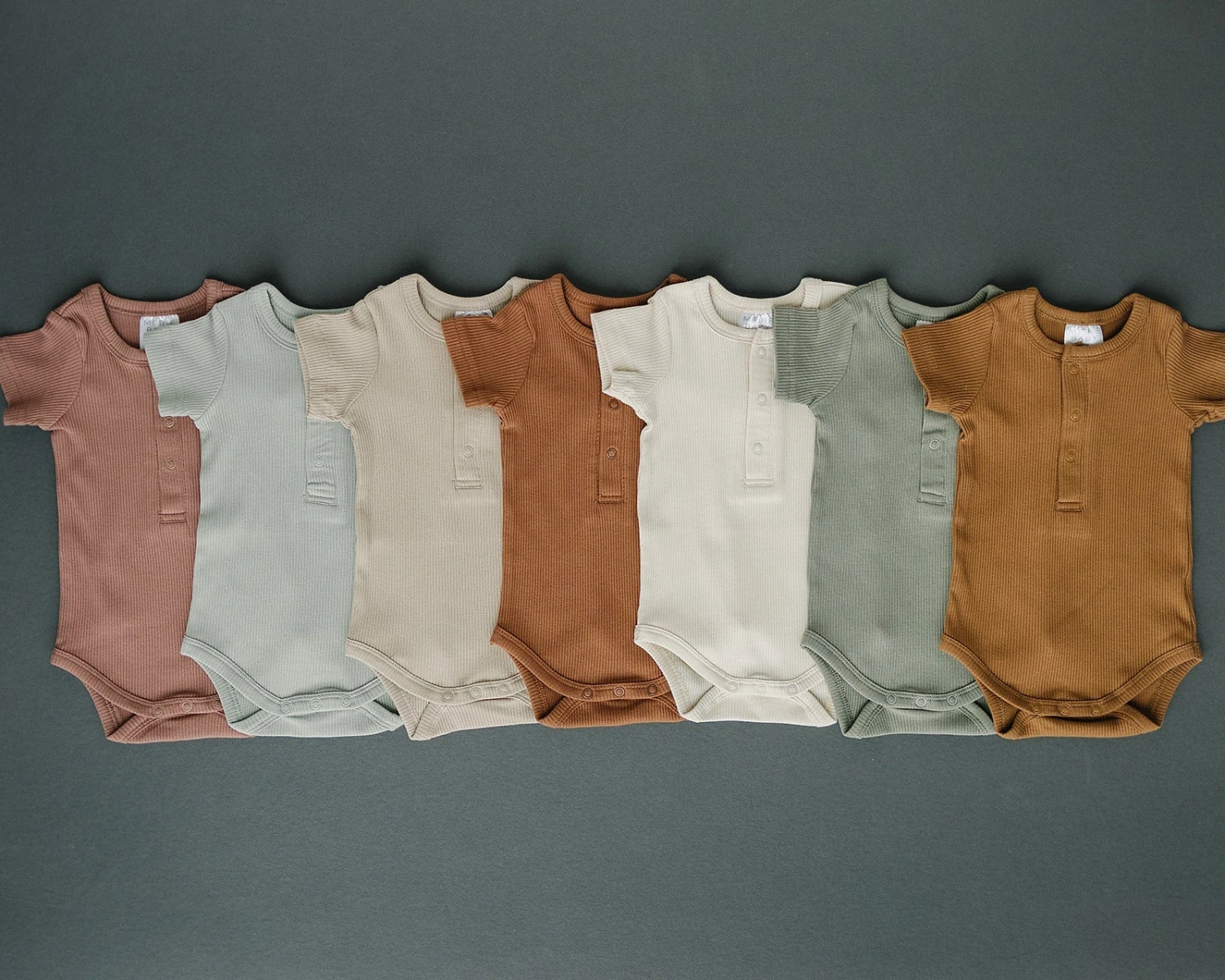 Organic Cotton Ribbed Snap Bodysuit | Dusty Rose 4 Organic Cotton Ribbed Snap Bodysuit | Dusty Rose - Image 4