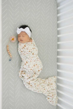 Muslin Crib Sheet | Desert Sage -Tiny Baby Essentials Store 535A7214 websize 447e74fd c1f7 445a aafa b5e459257ff3