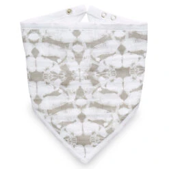 Aden + Anais Classic Bandana Bibs -Tiny Baby Essentials Store 7189 1 classic bandana bib hear me roar