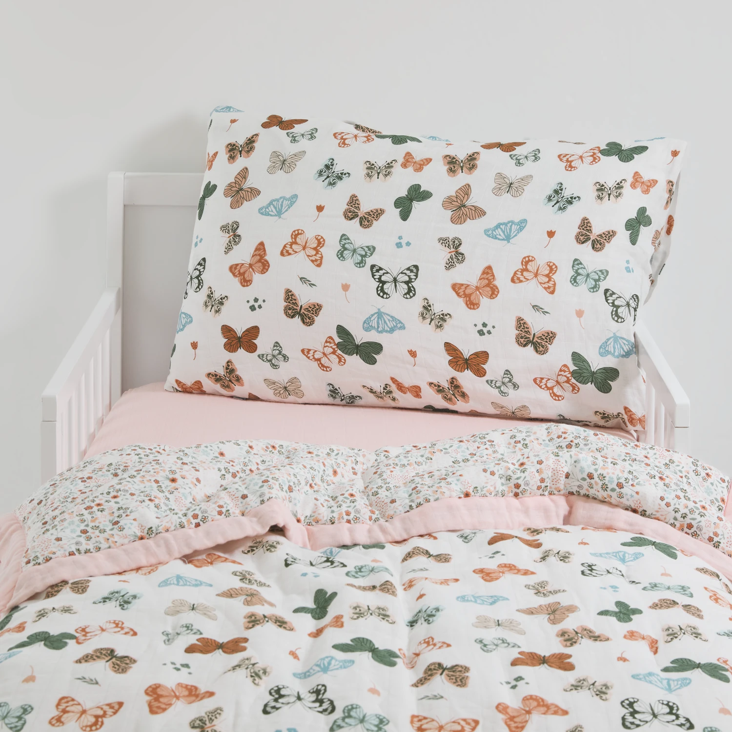 Cotton Muslin Toddler Bedding 3 Piece Set - Butterflies 3 Cotton Muslin Toddler Bedding 3 Piece Set - Butterflies - Image 3