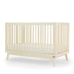 Outlet Soho 3-in-1 Convertible Crib -Tiny Baby Essentials Store DD Soho P Crib Meringue 45Angle 1260x 8d195a4e 757e 4a7a 94f8 855c1d4a4311