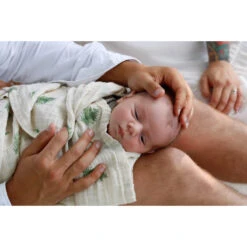 Organic Cotton Muslin Swaddle Blanket | Fern 8 Organic Cotton Muslin Swaddle Blanket | Fern -Tiny Baby Essentials Store House of Elia Organic cotton muslin swaddling blanket fern