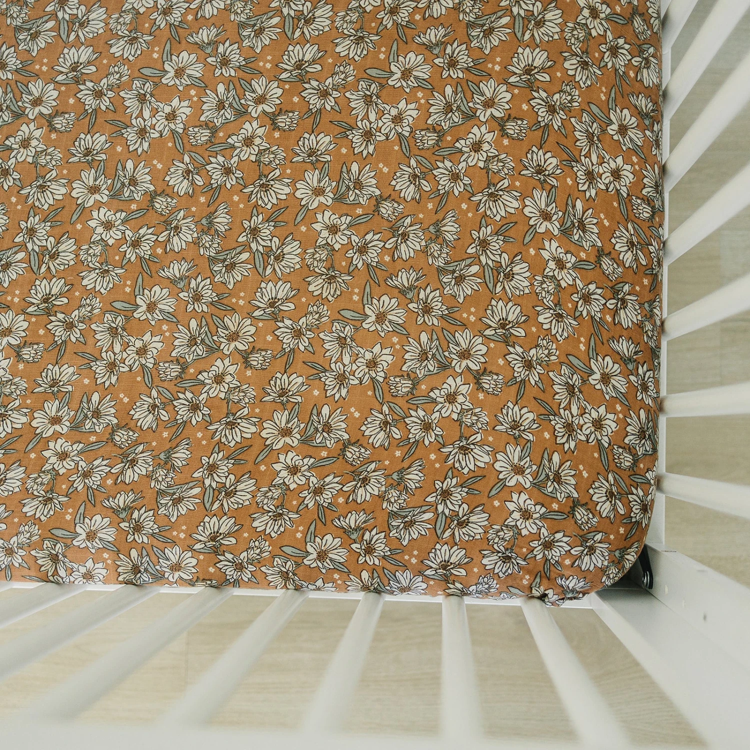 Muslin Crib Sheet | Magnolia 1 Muslin Crib Sheet | Magnolia