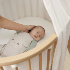 Stokke Sleepi Bed Mesh Liner V3 -Tiny Baby Essentials Store Sleepi Mini Natural 220419 0074