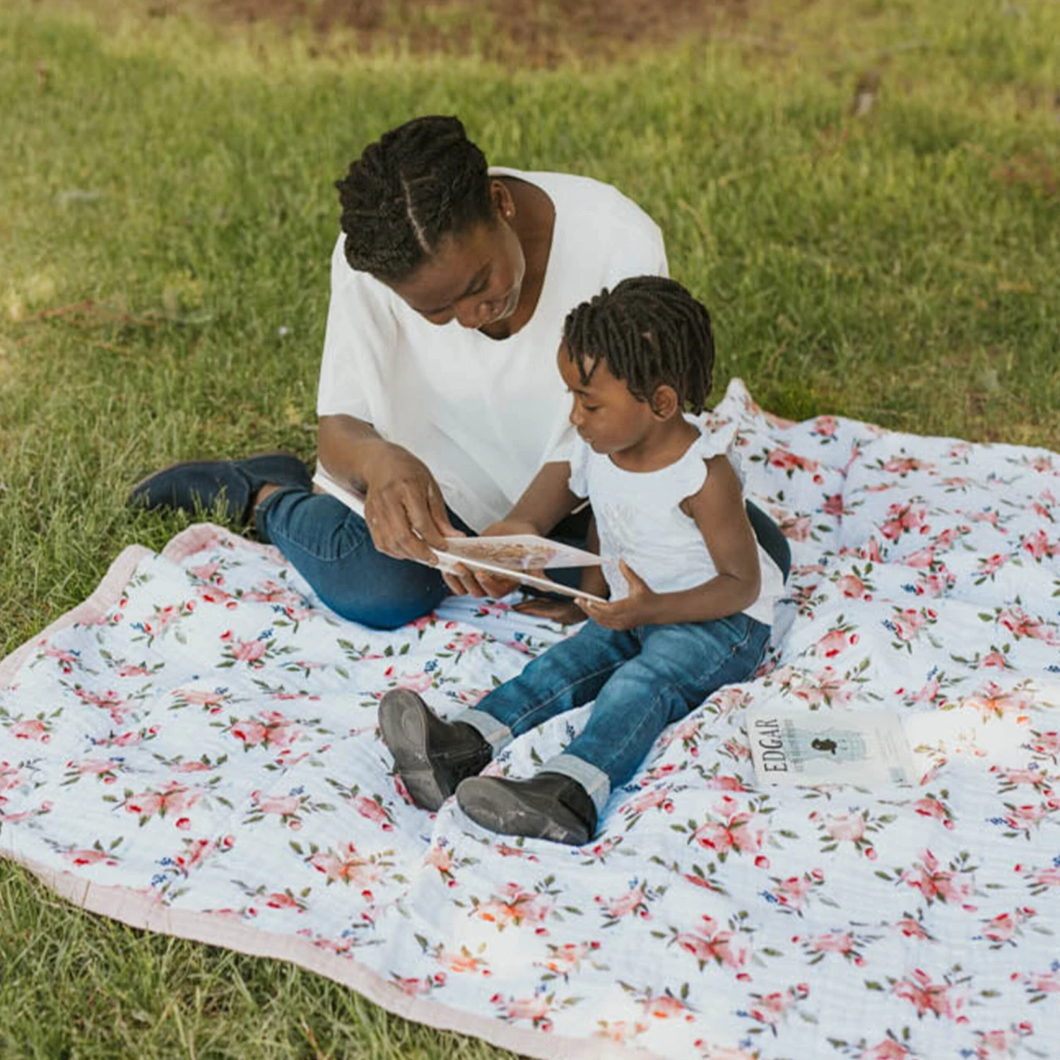 Cotton Muslin Quilted Throw - Watercolor Roses 7 Cotton Muslin Quilted Throw - Watercolor Roses - Image 7