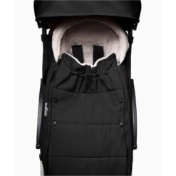 Stokke YOYO Footmuff -Tiny Baby Essentials Store YOYO2 6 FOOTMUFFDRAWSTRING BLACK WEB eCom 25b8b678 d5d1 48c7 9977 9640369ab828