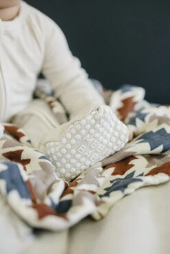 Ribbed Bamboo Zipper | Cream 19 Ribbed Bamboo Zipper | Cream -Tiny Baby Essentials Store Z4A8264 websize