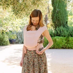 Ergobaby Embrace Newborn Carrier -Tiny Baby Essentials Store baby carrier embrace blush pink 7