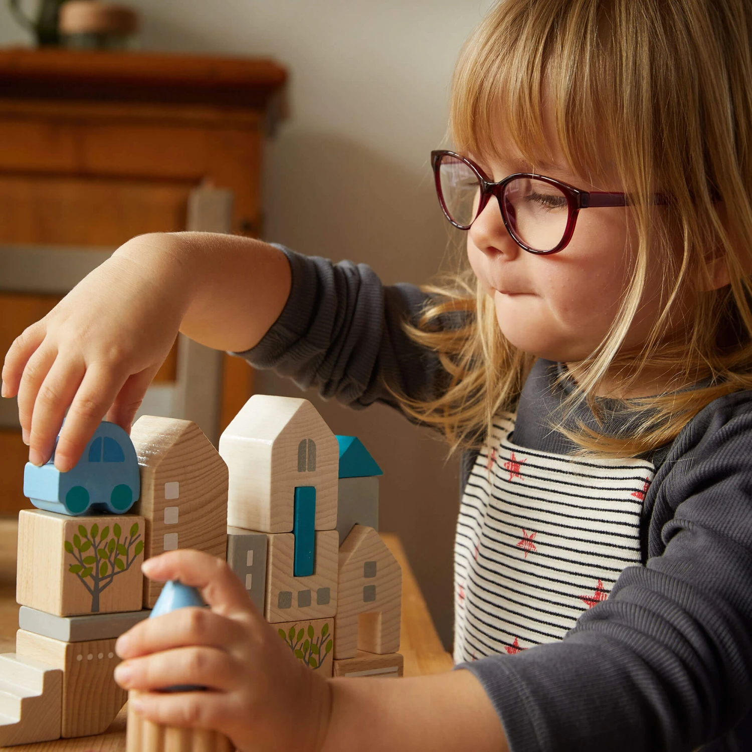 HABA Bad Rodach 18 Piece Wooden Building Blocks 2 HABA Bad Rodach 18 Piece Wooden Building Blocks - Image 2