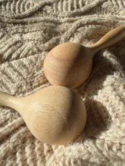 Handmade Oak Wooden Maraca -Tiny Baby Essentials Store e75897545f075b879466214bdd54f68a3cb05f008dbf59b9ece8b002e3a18cf0