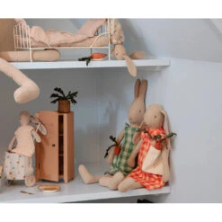 Maileg Miniature Carrots In Shopping Bag 5 Maileg Miniature Carrots In Shopping Bag -Tiny Baby Essentials Store maileg carrots 01