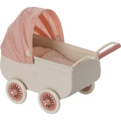 Maileg Mouse Pram 7 Maileg Mouse Pram -Tiny Baby Essentials Store maileg coral pram 02 8b3c2ef9 e4ca 4938 a225 d9bcb9ce2505