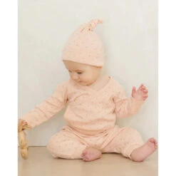 Knotted Baby Hat -Tiny Baby Essentials Store qmae zip sleeper dotty 04